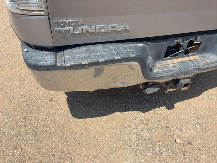 2010-toyota-tundra-image-6