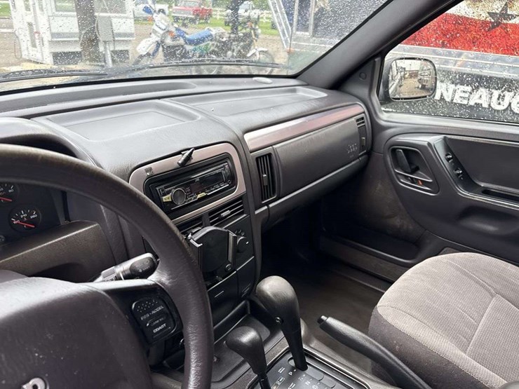 2000-jeep-grand-cherokee-laredo-image-15
