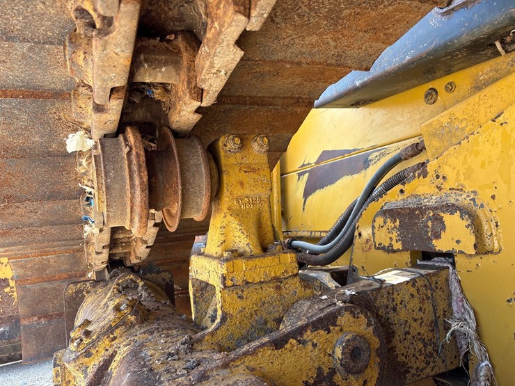 caterpillar-d6n-lgp-image-14