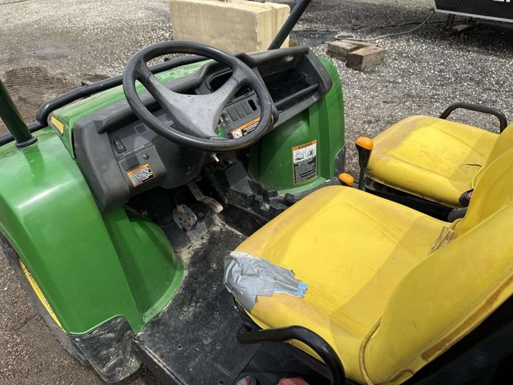 john-deere-gator-image-7