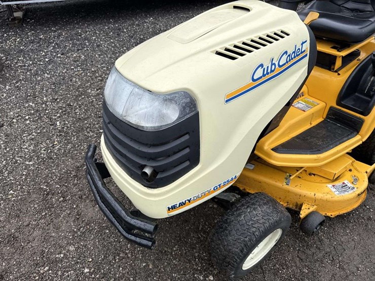 cub-cadet-gt2544-image-5