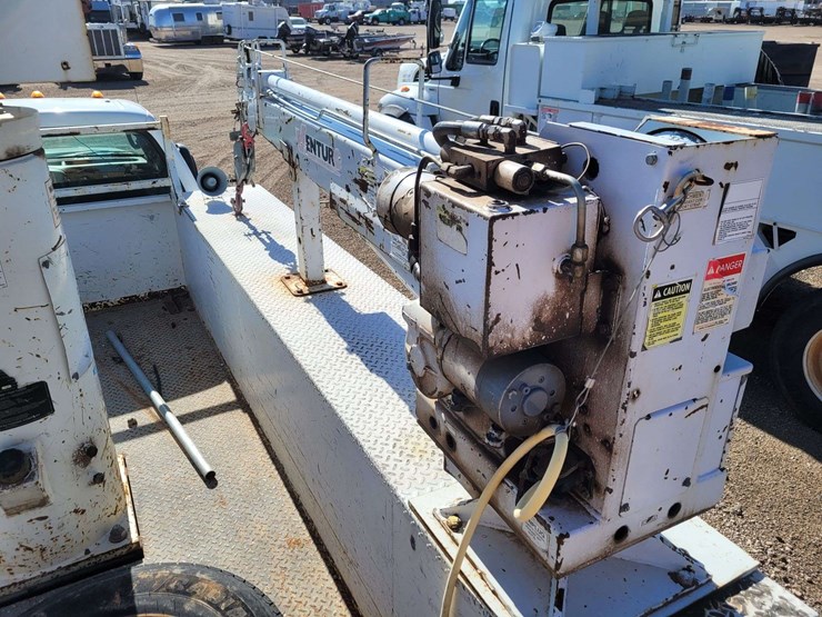 2006-ford-f550-image-13