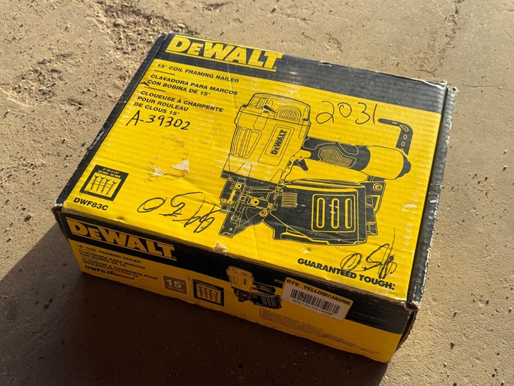 #2031-•-dewalt-coil-framing-nailgun-image-1