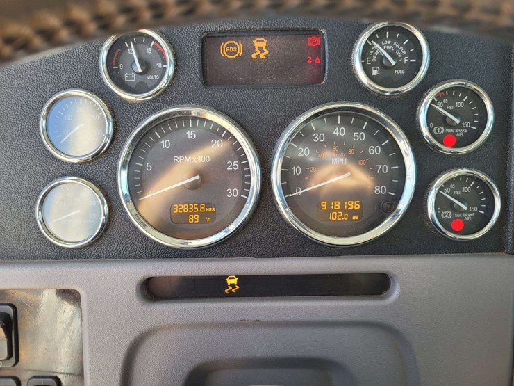 2014-peterbilt-386-image-20