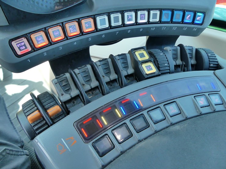 fendt-714-vario-image-19