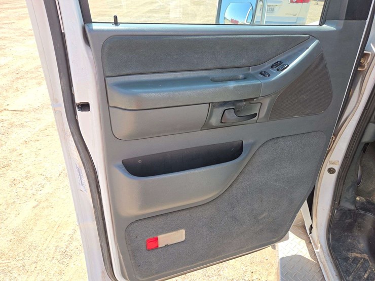 1994-ford-e350-image-29