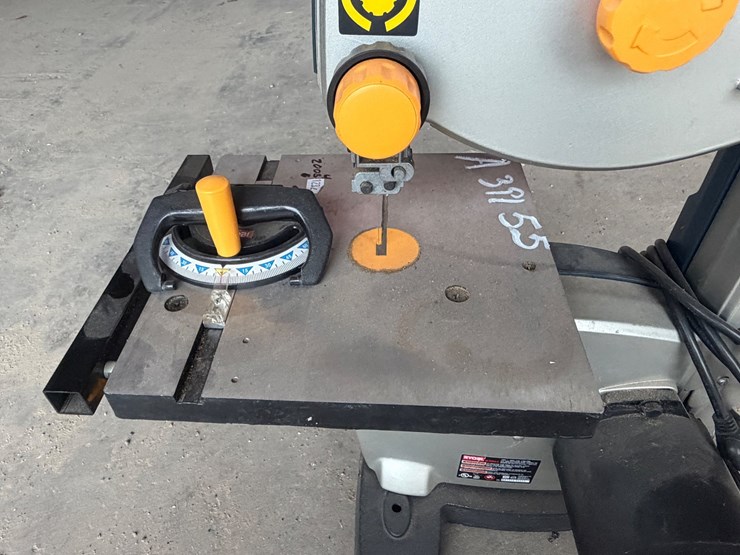 #2014-•-ryobi-band-saw-image-10