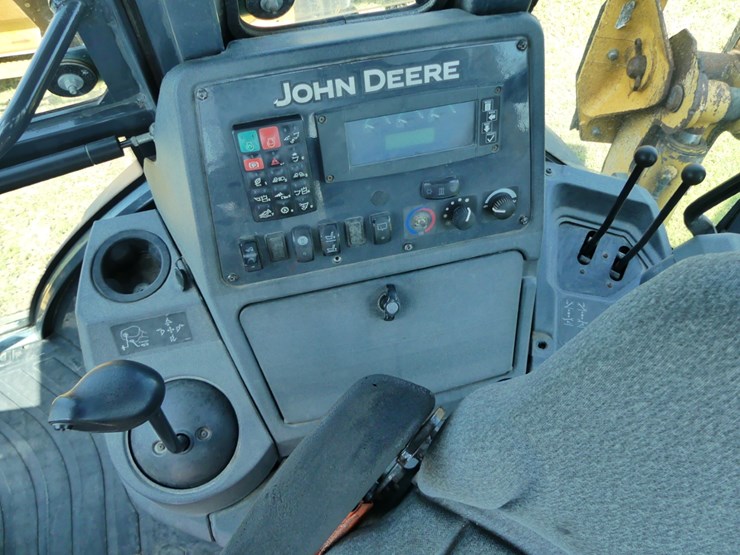 2020-deere-310sl-image-17