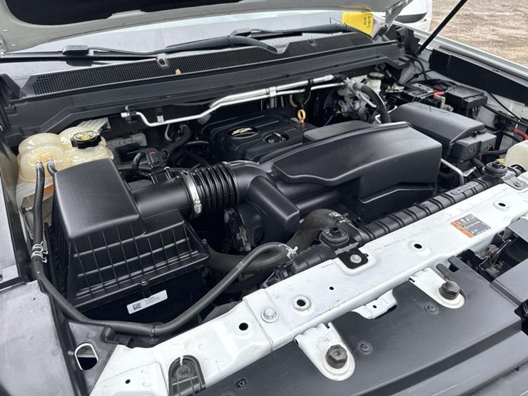 2020-chevrolet-colorado-image-17