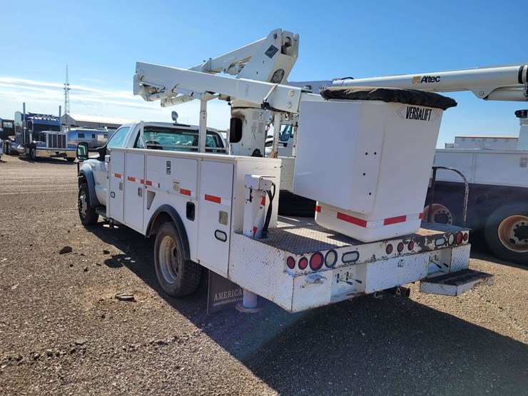2006-ford-f550-image-9