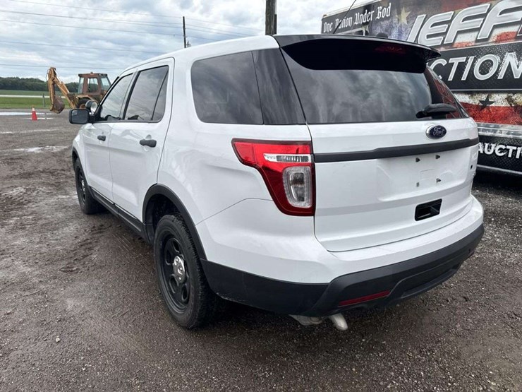 2014-ford-explorer-police-interceptor-image-2