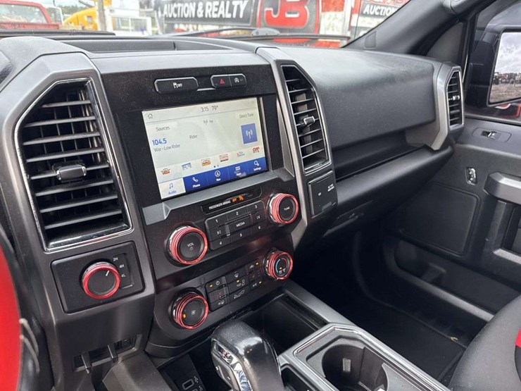 2019-ford-f150-image-18