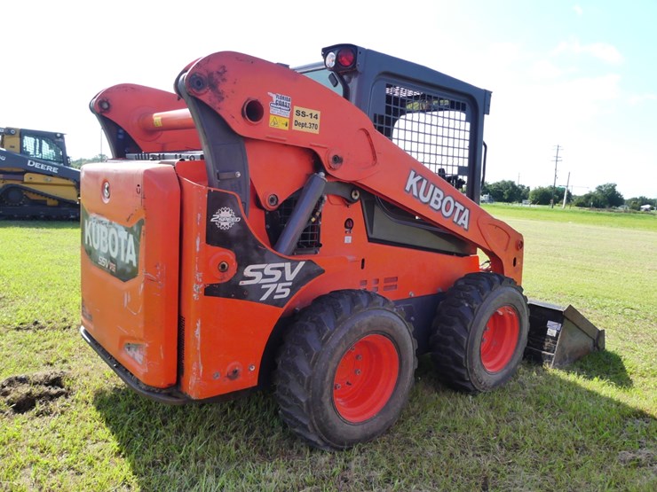 kubota-ssv75-image-3