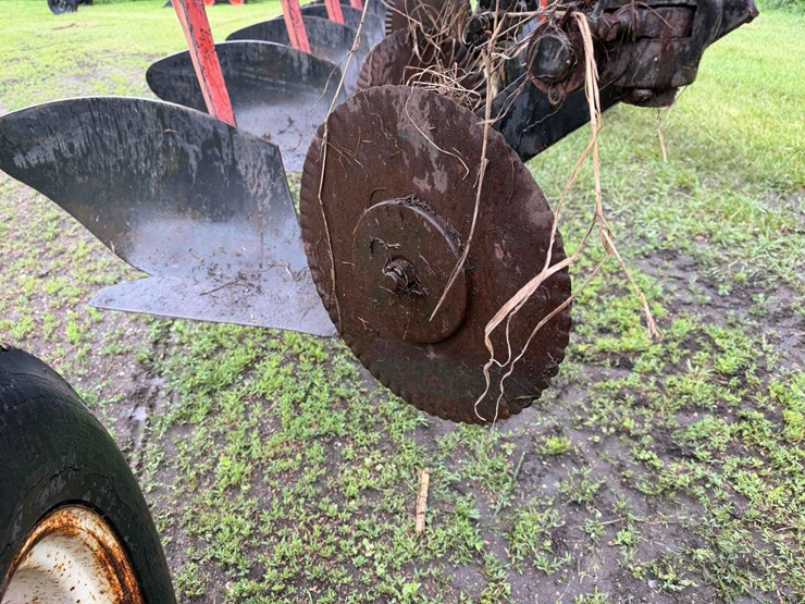 international-800-plow-image-9