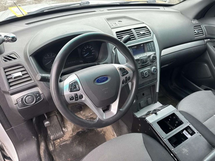 2014-ford-explorer-police-interceptor-image-9