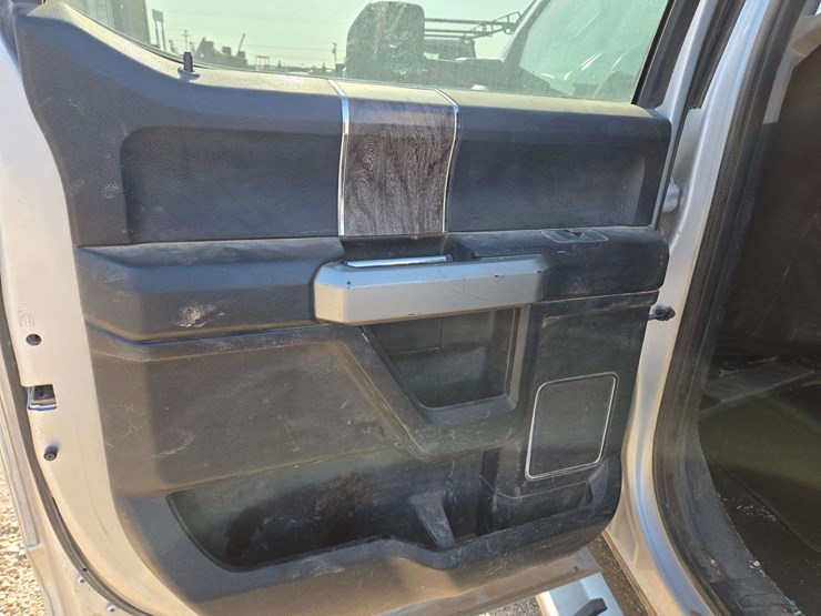 2017-ford-f350-image-14