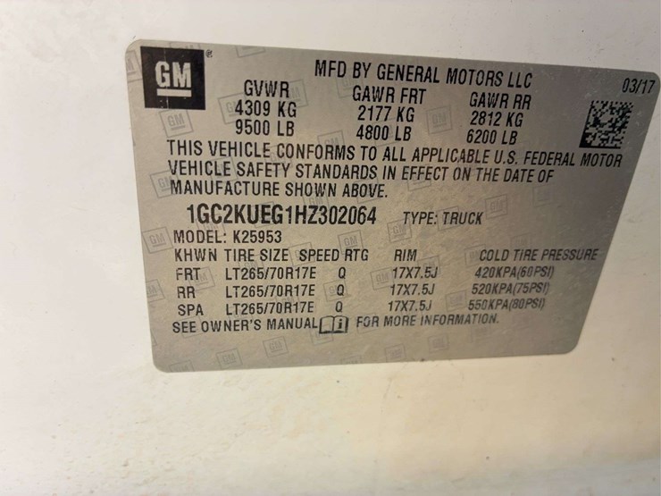 2017-chevrolet-silverado-2500-image-38