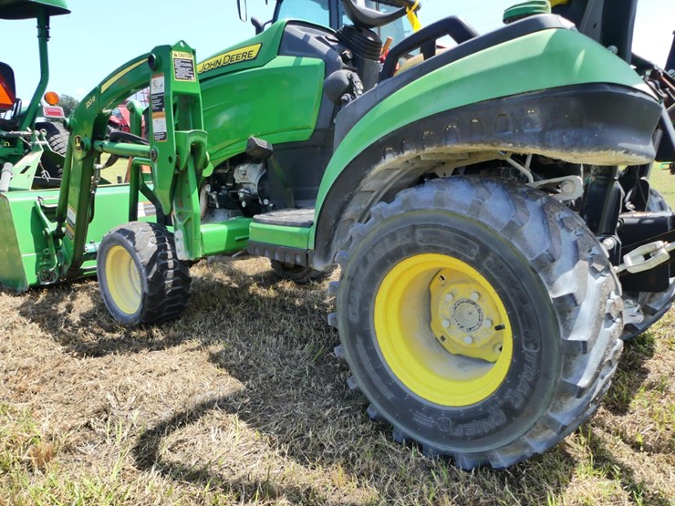2018-john-deere-1025r-image-8