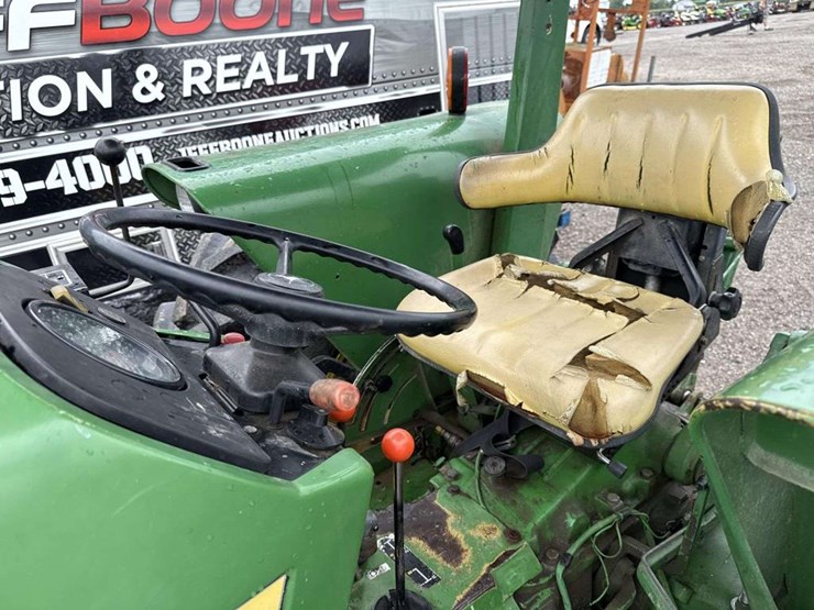 john-deere-2350-image-13