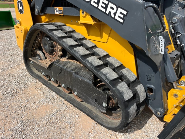 2018-deere-317g-image-7