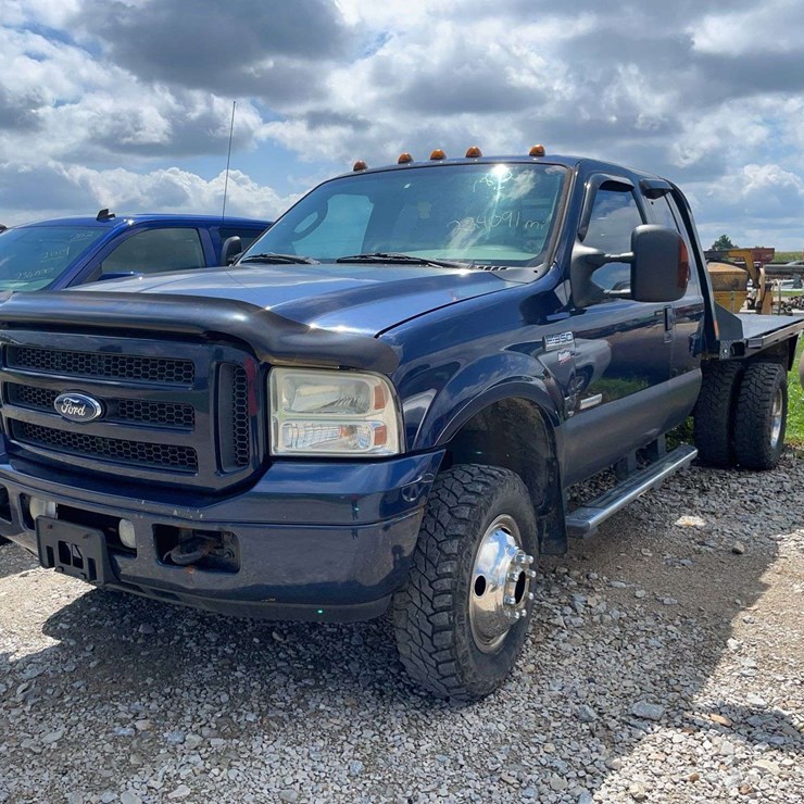 2005 FORD F350 XLT