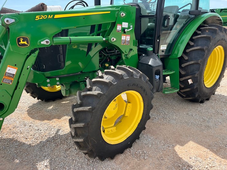 2023-john-deere-5100e-image-2