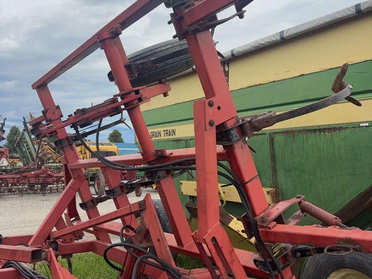 case-ih-4800-image-13