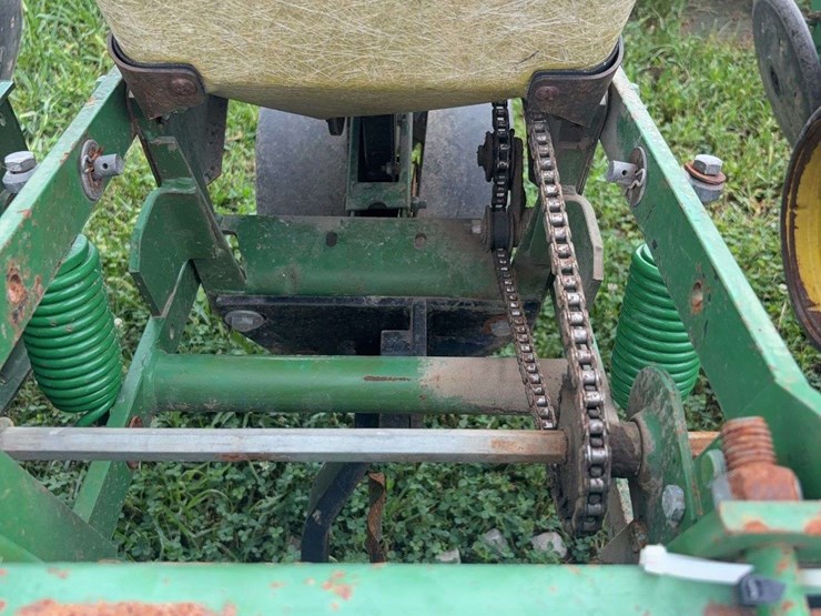 john-deere-7000-image-8