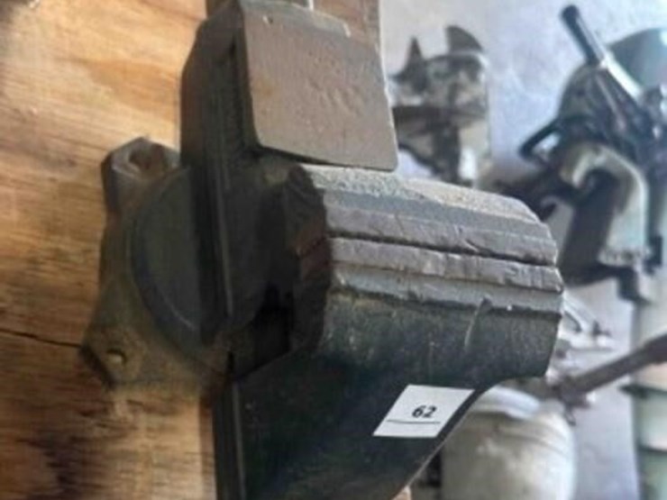 wilton-vise-image-2