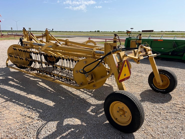 2007-vermeer-r2300-image-13