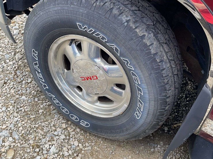 2001-gmc-yukon-image-19
