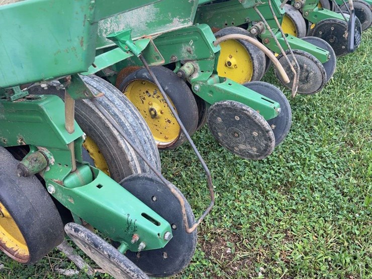 john-deere-7000-image-5