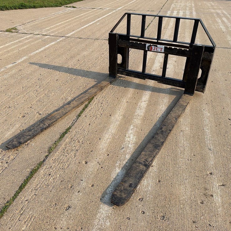 JCT Skidloader Pallet Forks