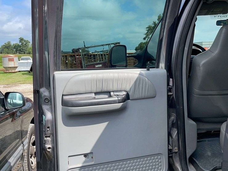 2005-ford-f250-image-13