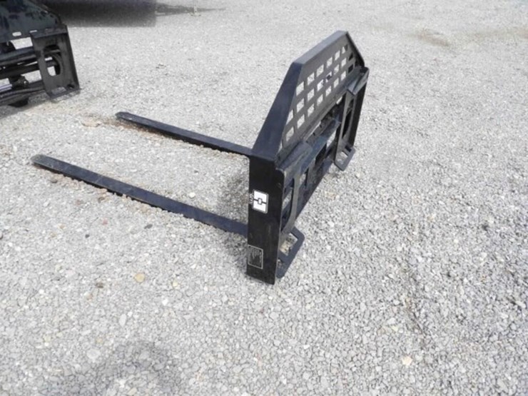 adjustable-5'-pallet-forks-image-5