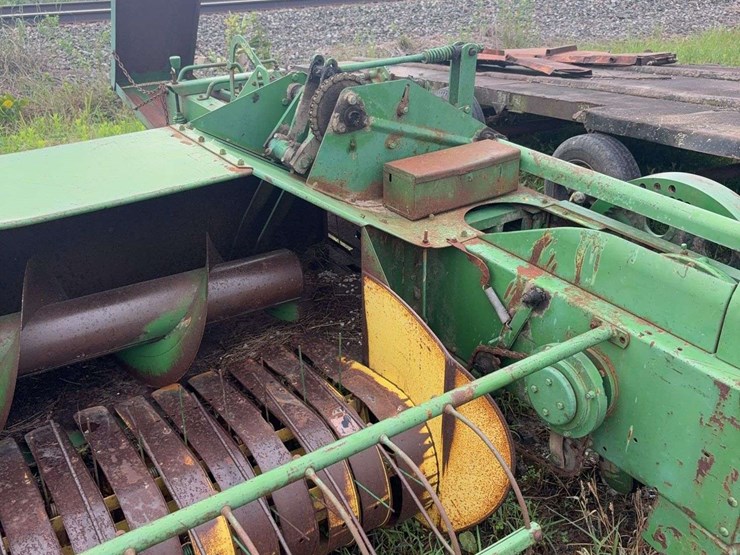 john-deere-24t-image-3