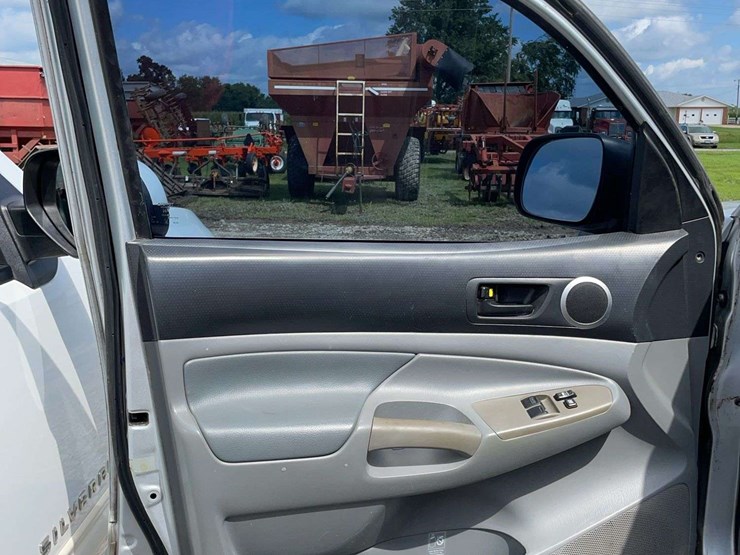 2007-toyota-tacoma-image-15