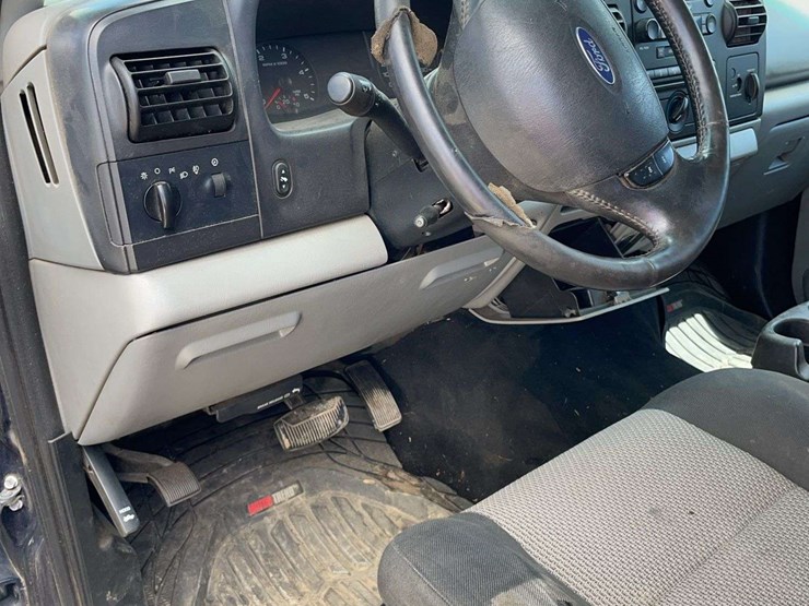 2005-ford-f350-xlt-image-5