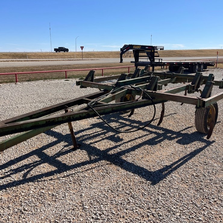 JOHN DEERE 1600