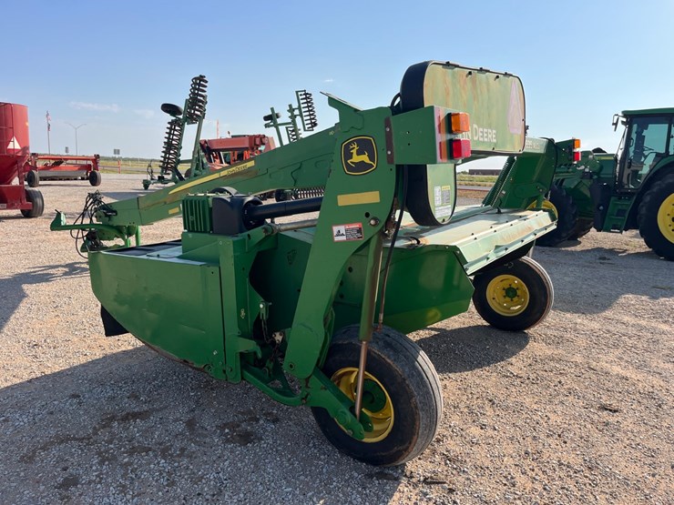 john-deere-835-image-18