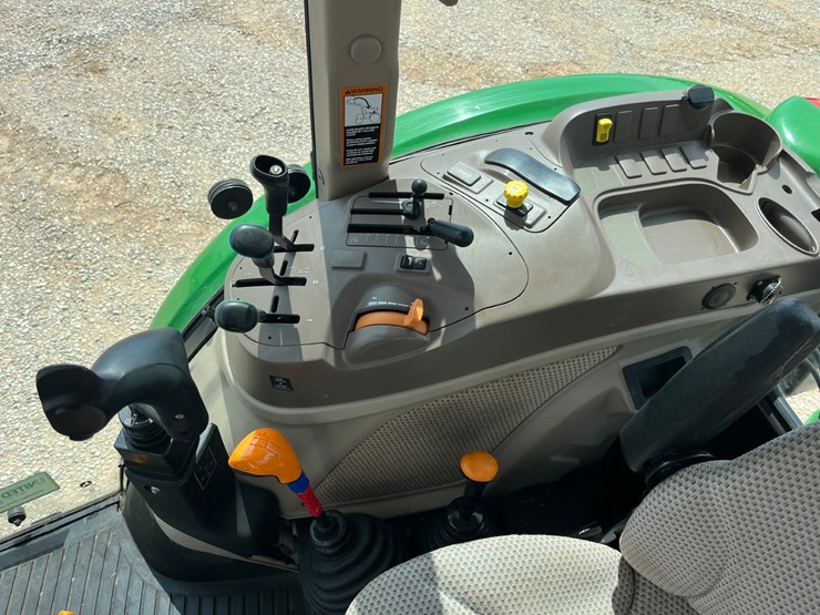2023-john-deere-5100e-image-19