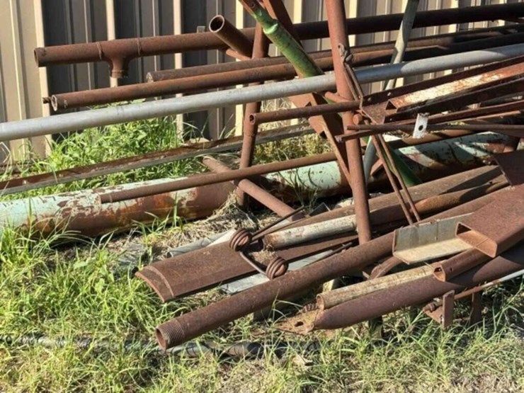 assort-of-pipe/metal-with-stand-image-5