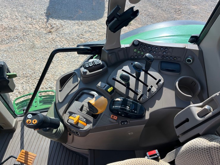 john-deere-6155m-image-23