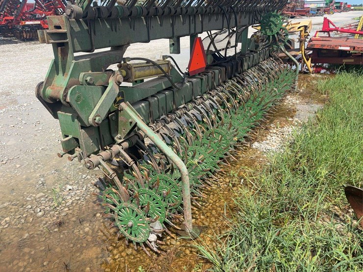 john-deere-400-image-4