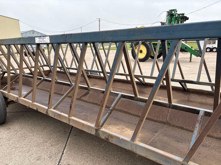 oldenkamp-mfg.-portable-hay-feeder-image-17