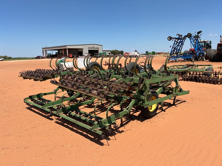 john-deere-1010-image-4