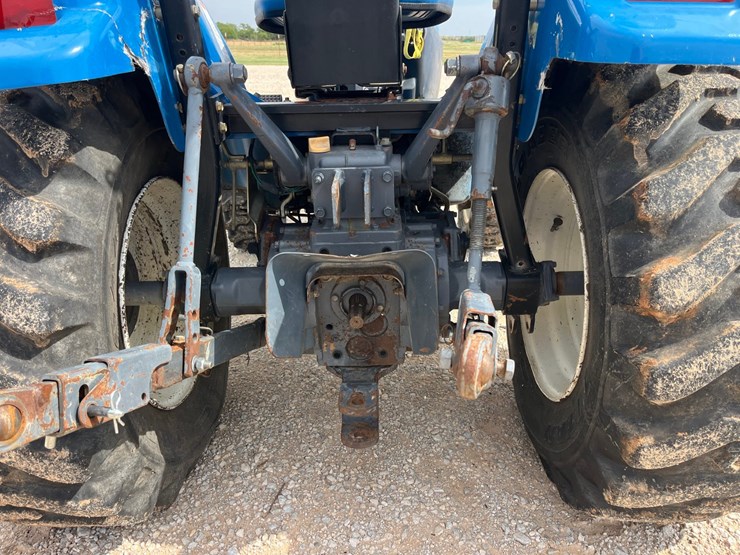 new-holland-tc33-image-7