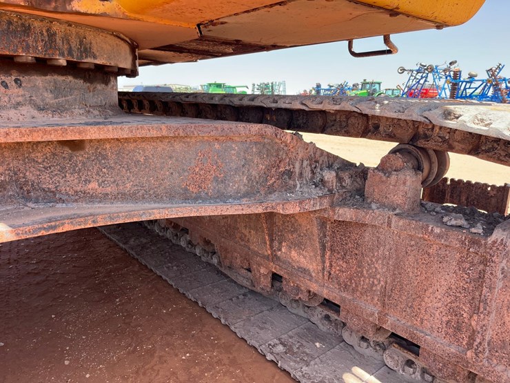#t8699-•-2018-deere-470g-image-16