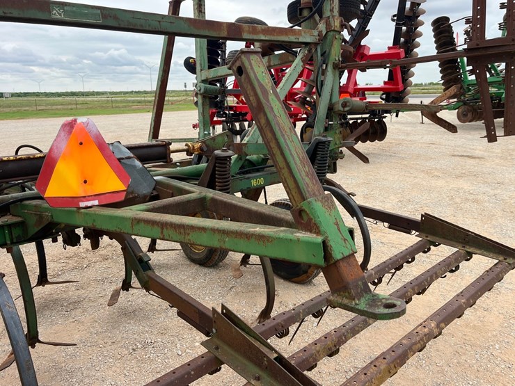 john-deere-1600-image-15