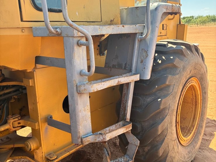 komatsu-wa250-image-8
